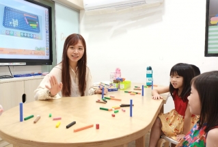 陪着宝贝学习如何自我调整